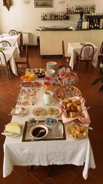 Hotel Villa Edera Marina di Pietrasanta 4*,  Italy