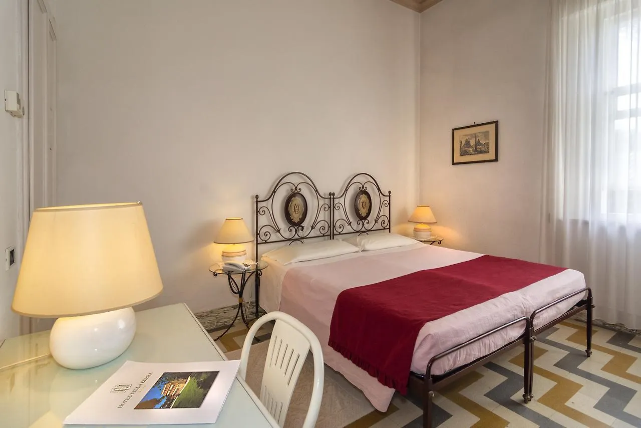 Hotel Villa Edera Marina di Pietrasanta 4*,